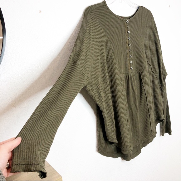 Free People Leo Henley Top Long Sleeve Waffle Knit Top Army Green Size Small - Picture 4 of 15